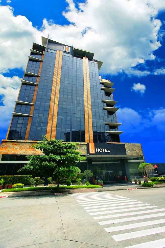 The B Hotel Alabang Muntinlupa City Екстер'єр фото