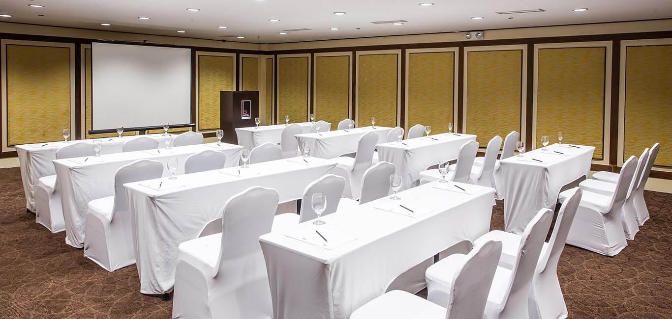 The B Hotel Alabang Muntinlupa City Екстер'єр фото