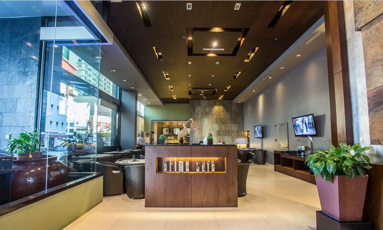 The B Hotel Alabang Muntinlupa City Екстер'єр фото