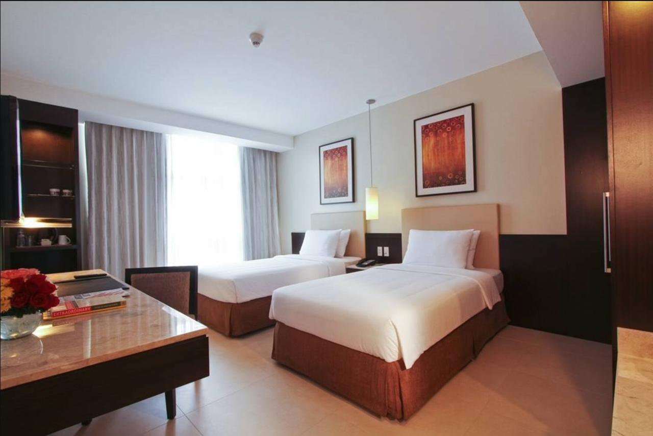 The B Hotel Alabang Muntinlupa City Екстер'єр фото