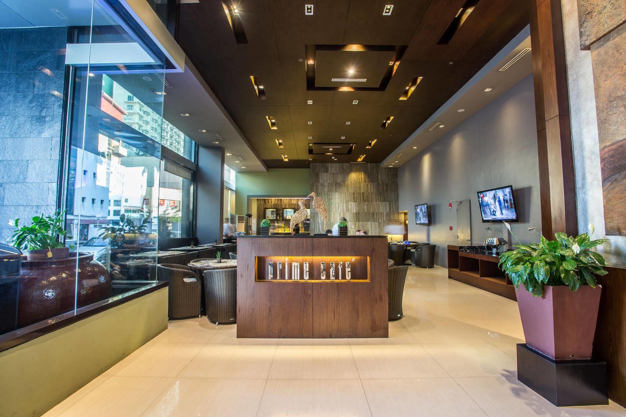 The B Hotel Alabang Muntinlupa City Екстер'єр фото
