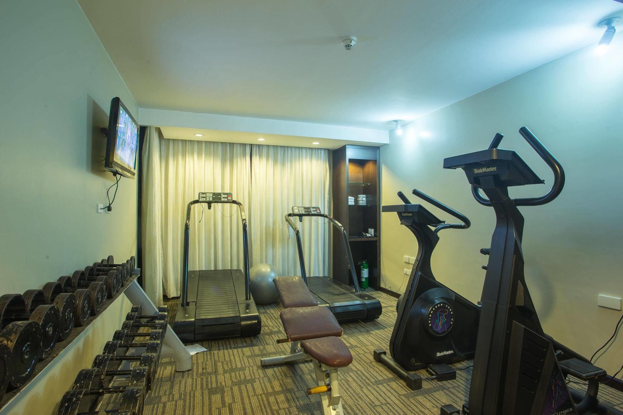 The B Hotel Alabang Muntinlupa City Екстер'єр фото